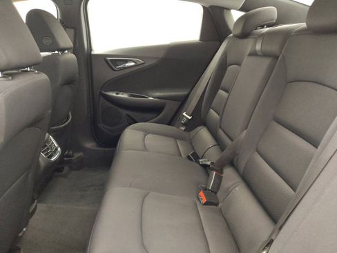 Used 2025 Chevrolet Malibu LT FWD image 18
