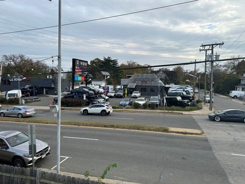 Used 2016 MAZDA MAZDA3 s Touring image 3