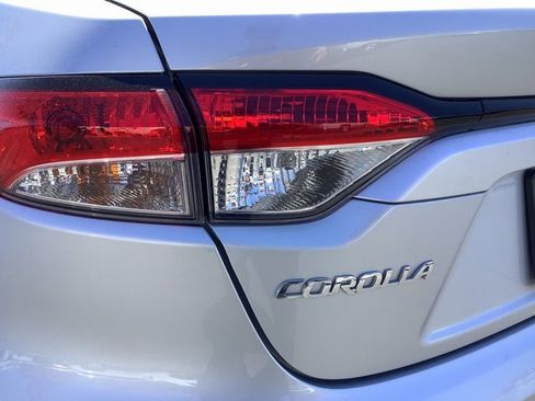 Used 2023 Toyota Corolla LE image 41