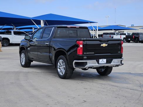 New 2026 Chevrolet Silverado 1500 LTZ w/ Z71 Off-Road Package AWD/4WD image 4