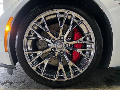 Used 2019 Chevrolet Corvette Z06 image 21