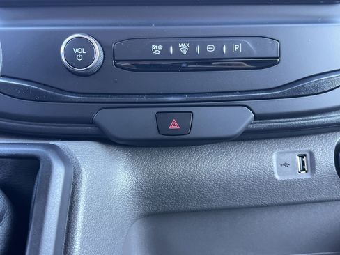 New 2026 Ford Transit 250 Low Roof w/ Load Area Protection Package RWD image 5