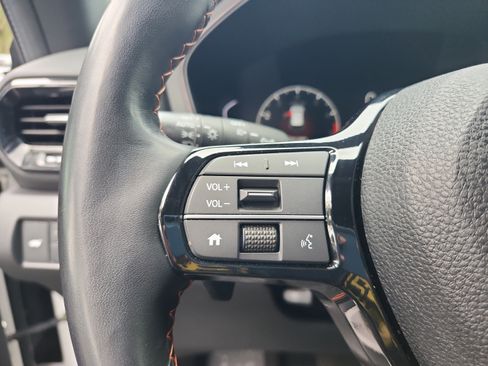 Used 2024 Honda Pilot TrailSport image 14