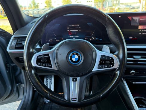 Certified 2023 BMW 330e w/ M Sport Package image 22