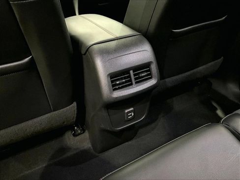 Used 2023 Chevrolet Equinox RS FWD image 25
