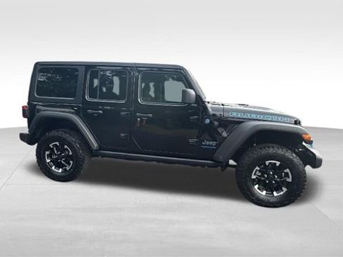 Used 2025 Jeep Wrangler Unlimited Rubicon 4xe AWD/4WD image 31