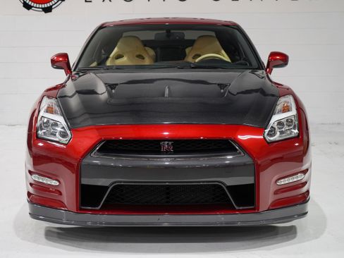 Used 2016 Nissan GT-R Premium AWD/4WD image 5