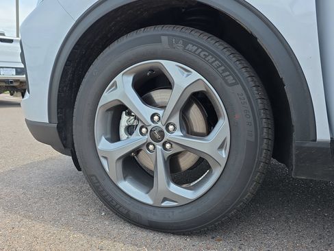 Used 2025 Ford Escape ST-Line FWD image 9