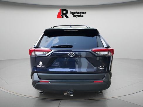 Certified 2021 Toyota RAV4 XLE Premium AWD/4WD image 6