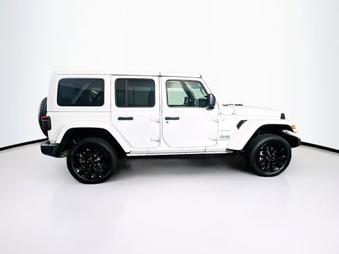 Used 2024 Jeep Wrangler Unlimited Sahara AWD/4WD image 10