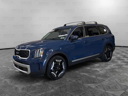 Certified 2023 Kia Telluride EX w/ EX Captain's Chair Package