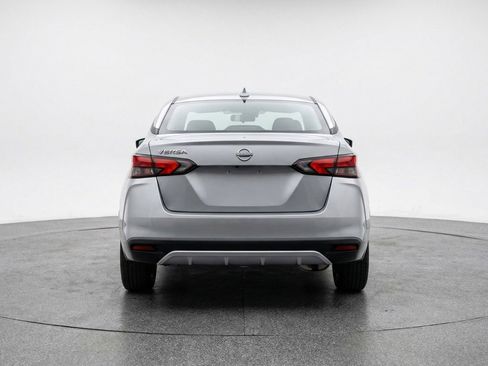 Used 2025 Nissan Versa SV FWD image 7