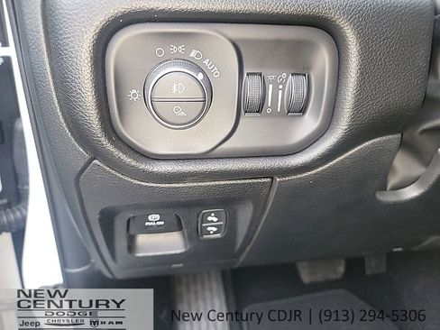 New 2026 RAM 1500 Big Horn AWD/4WD image 10