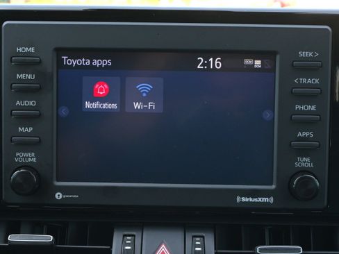 Used 2022 Toyota RAV4 XLE Premium image 16