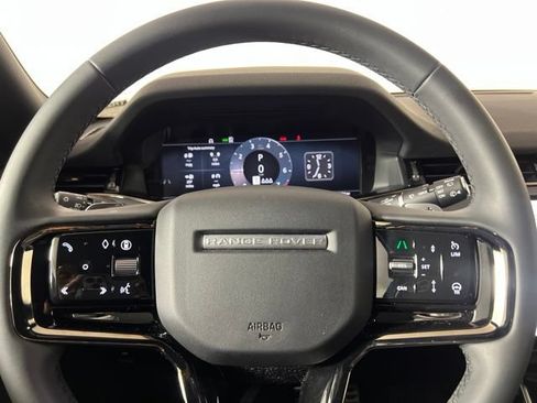Used 2026 Land Rover Range Rover Evoque Dynamic SE AWD/4WD image 28