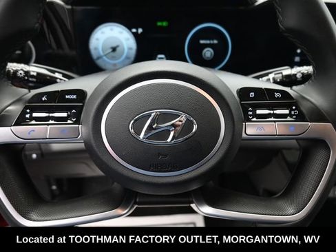 Used 2023 Hyundai Elantra Limited FWD image 17