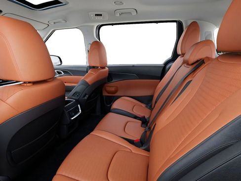 New 2026 Kia Carnival SX Prestige FWD image 18