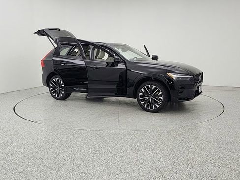 New 2026 Volvo XC60 T8 Ultra w/ Climate Package AWD/4WD image 10