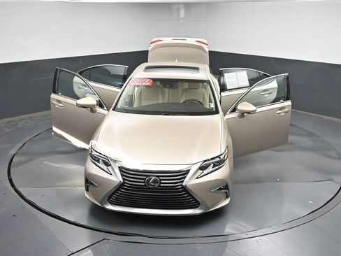 Used 2018 Lexus ES 350 w/ Luxury Package w/Wood Trim FWD image 42
