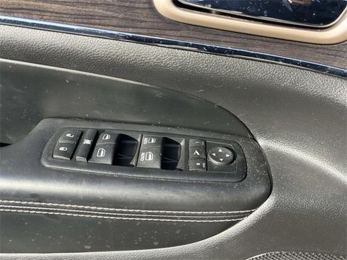 Used 2016 Jeep Grand Cherokee Overland image 23