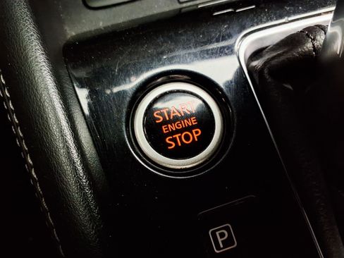 Used 2022 Nissan Kicks SV FWD image 23