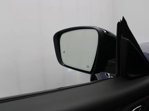 Used 2022 Maserati Levante GT image 11