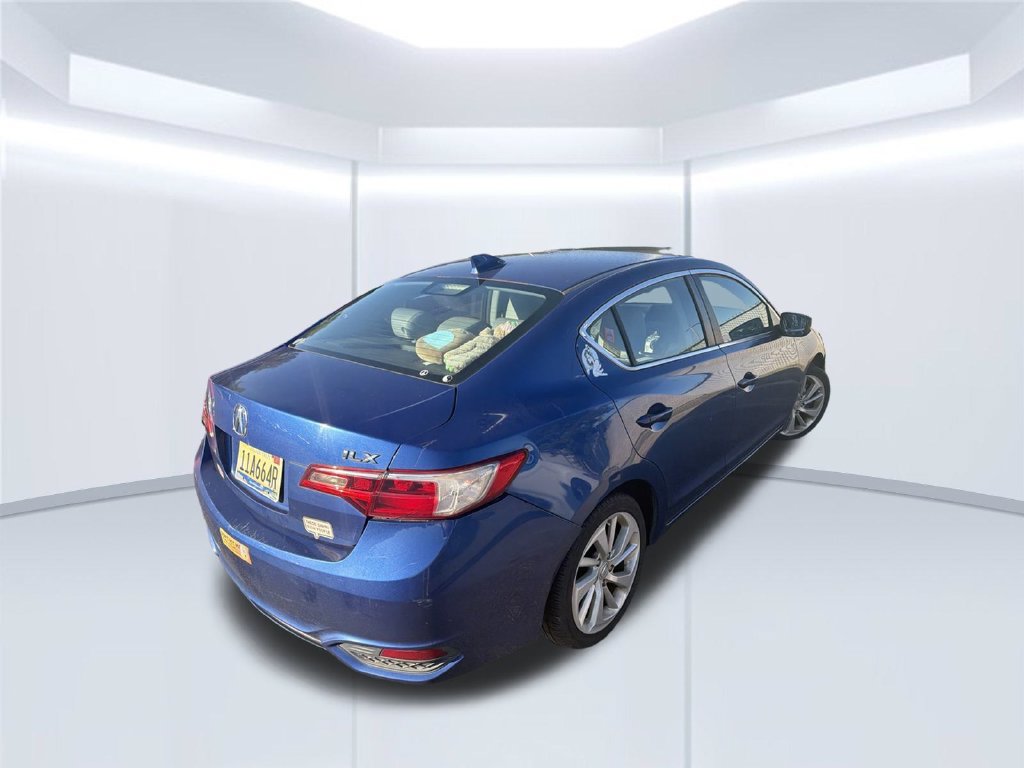 Used 2017 Acura ILX FWD image 3