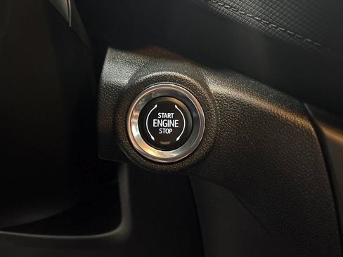 Used 2022 Chevrolet TrailBlazer LT w/ Convenience Package FWD image 21