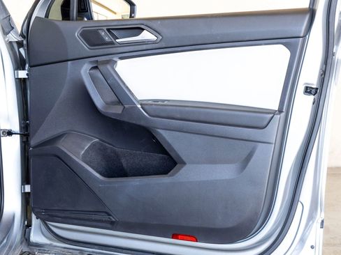 Used 2020 Volkswagen Tiguan SE R-Line w/ 3rd Row Seat Package AWD/4WD image 25