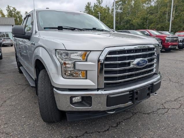 Used 2017 Ford F150 XLT w/ Equipment Group 302A Luxury AWD/4WD image 13