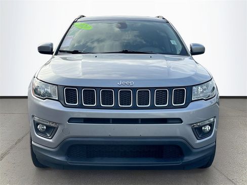 Certified 2020 Jeep Compass Latitude image 2