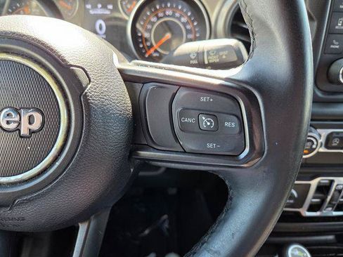 Certified 2018 Jeep Wrangler Unlimited Sport S AWD/4WD image 27