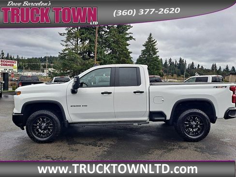 Used 2025 Chevrolet Silverado 2500 Custom w/ Custom Value Package image 6