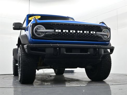 Used 2022 Ford Bronco Wildtrak image 36