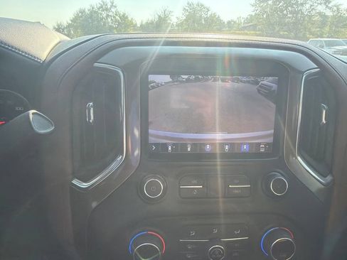 Used 2020 Chevrolet Silverado 2500 High Country w/ Technology Package AWD/4WD image 19