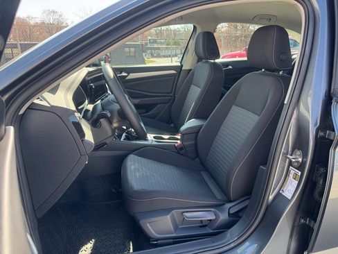 Used 2025 Volkswagen Jetta S image 34