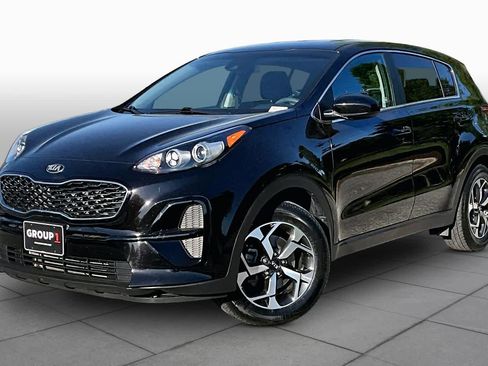 Used 2020 Kia Sportage LX FWD image 2