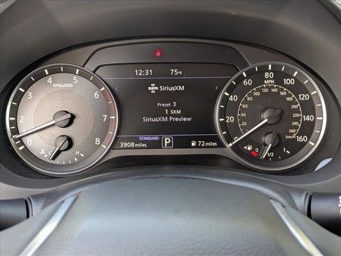 Used 2023 INFINITI QX50 Luxe AWD/4WD image 11