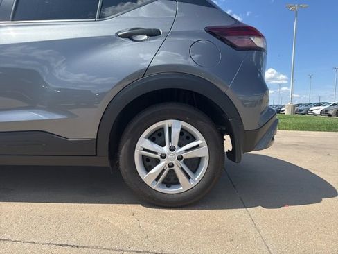 Used 2025 Nissan Kicks Play S FWD image 13