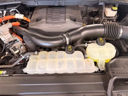 Used 2021 Ford F150 Lariat w/ Equipment Group 502A High AWD/4WD image 50