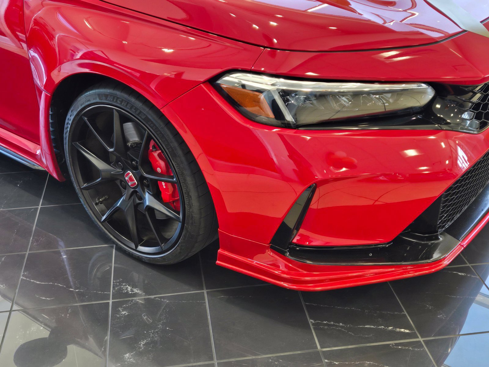 Used 2025 Honda Civic Type R image 4