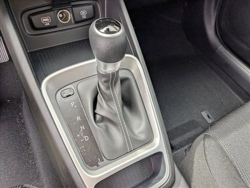 New 2026 Hyundai Venue SE FWD image 16