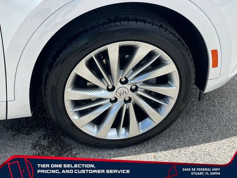 Used 2025 Buick Envision Avenir AWD/4WD image 21