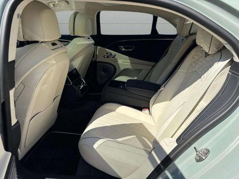 New 2025 Bentley Flying Spur Speed image 29