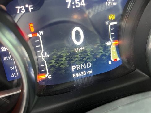 Used 2019 Jeep Wrangler Unlimited Sahara w/ Uconnect 4C Nav & Sound Group AWD/4WD image 5