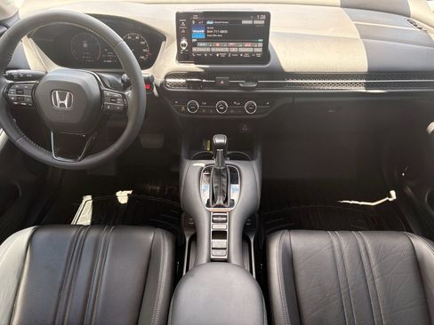 Certified 2024 Honda HR-V EX-L image 2