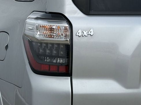 Used 2020 Toyota 4Runner Limited image 6