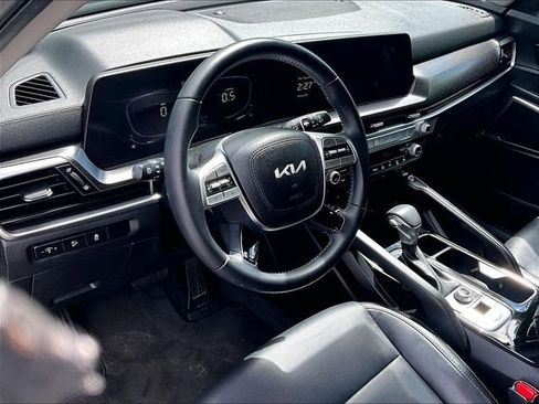 Used 2023 Kia Telluride S AWD/4WD image 14