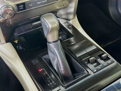 Used 2020 Lexus GX 460 Premium w/ Premium Package image 22