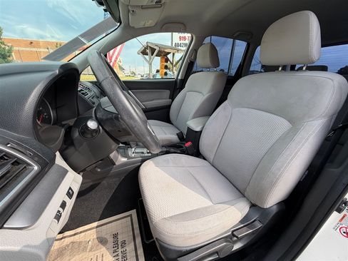 Used 2017 Subaru Forester 2.5i w/ Alloy Wheel Package AWD/4WD image 11